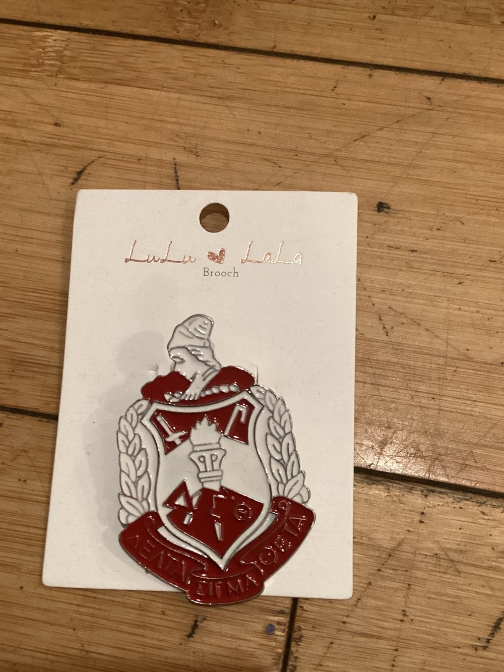 Red and Silver Crest Brooch Pinβ